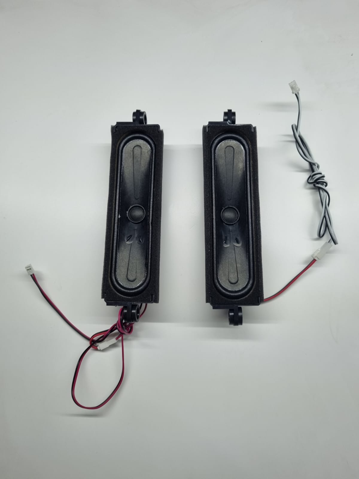 PAR DE BOCINAS RCA RTV5023KR