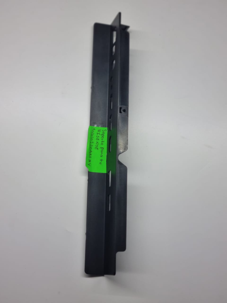 SOPORTE DE TV HISENSE 50A65HV