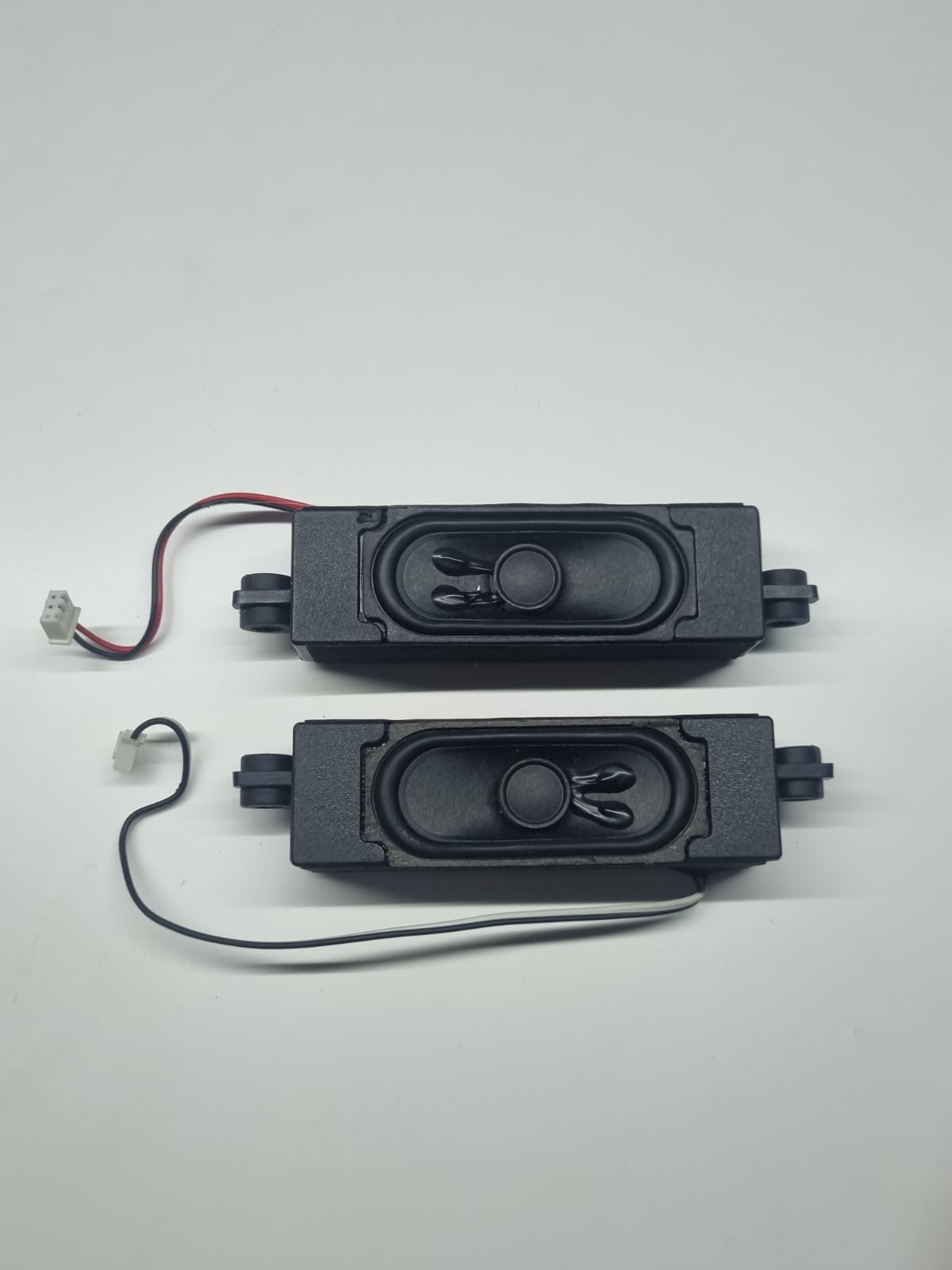 BOCINAS COBIA  C32LED1301