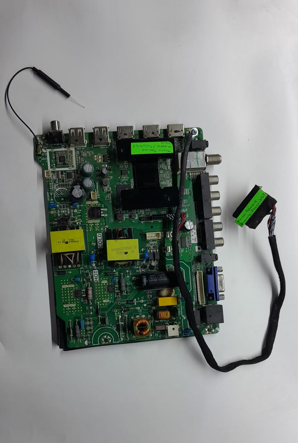 FUENTE POLAROID PTV3215IED