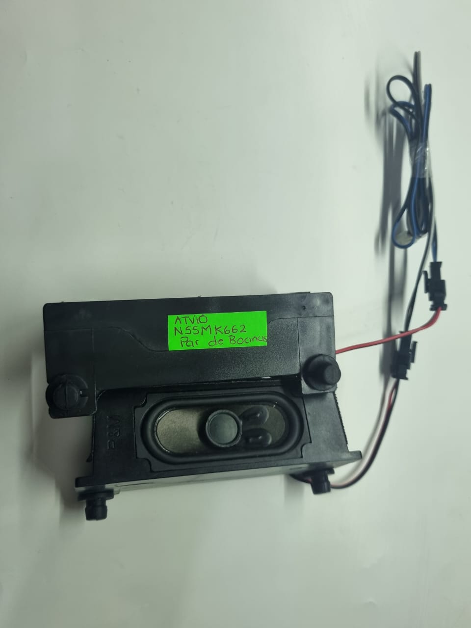 PAR DE BOCINAS ATVIO M55MK662